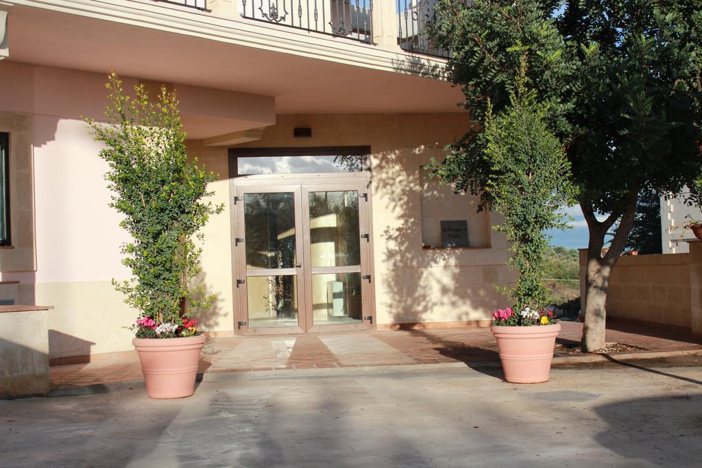 Agriturismo Al Passaggio Di Pirro Villa Miglionico Bagian luar foto