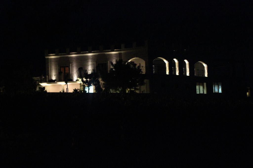 Agriturismo Al Passaggio Di Pirro Villa Miglionico Bagian luar foto